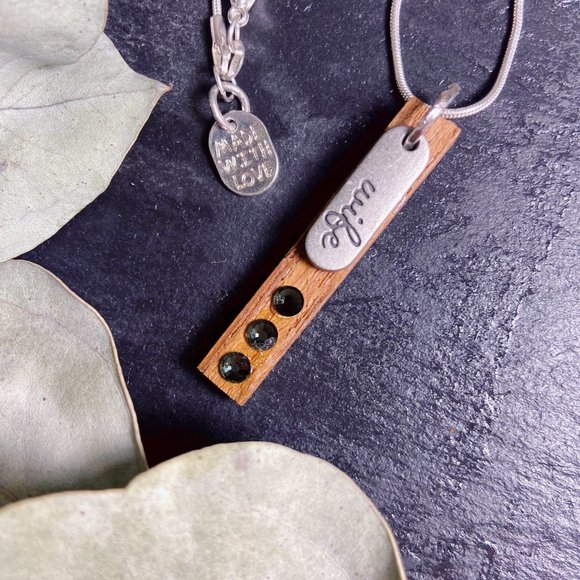 Handmade Wife Necklace - Picture 3 of 5